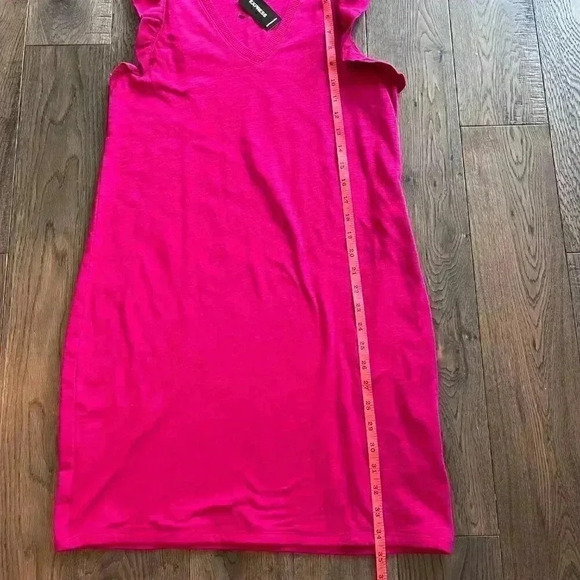 NWT EXPRESS Knit Dress Sleeveless Size XS Ruffle V Neck Raspberry Pink - Picture 4 of 6